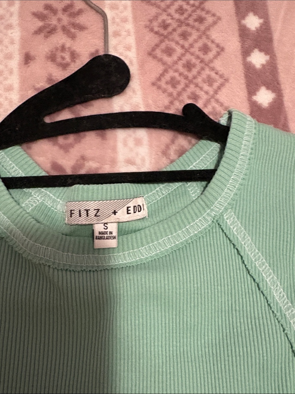 Light Green Ribbed Tank Top - Picture 2 of 3